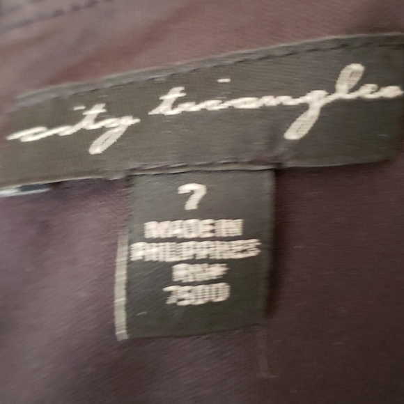 3X HOST PICK. Gorgeous, Flattering Formal Dress - Picture 6 of 6